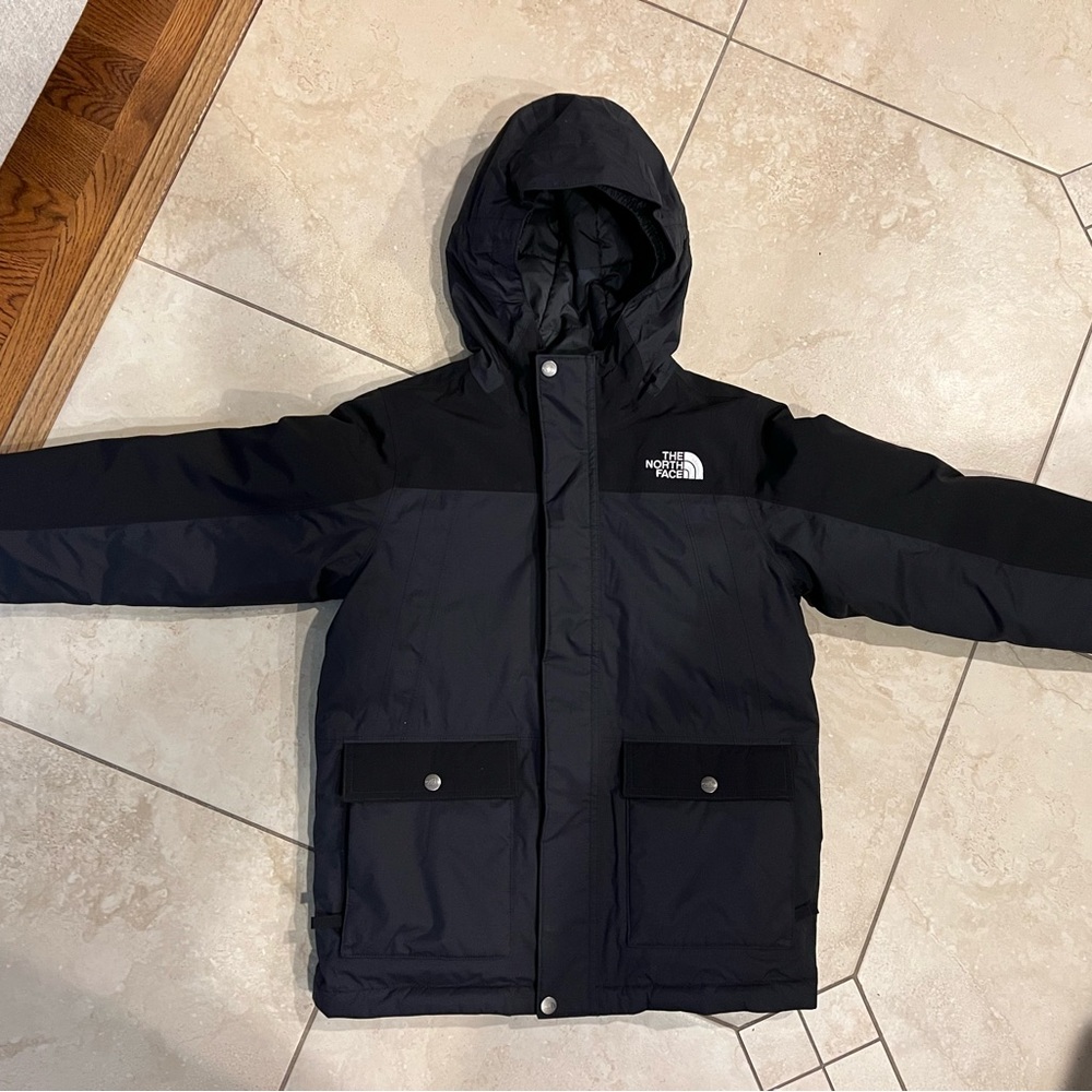 Boys North Face Down Coat in black